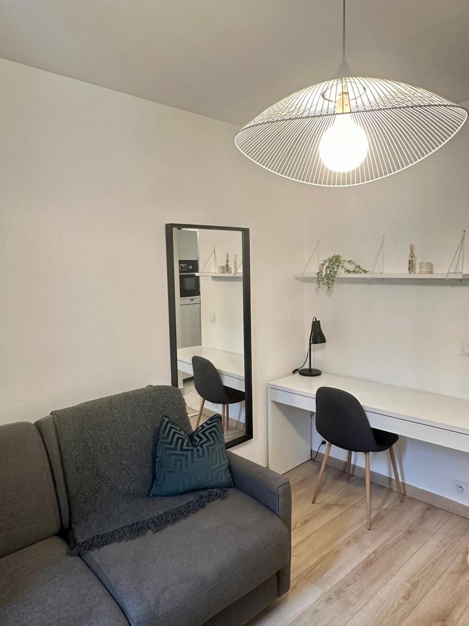 Apartmán Moderne Et Lumineux Asnières Exteriér fotografie