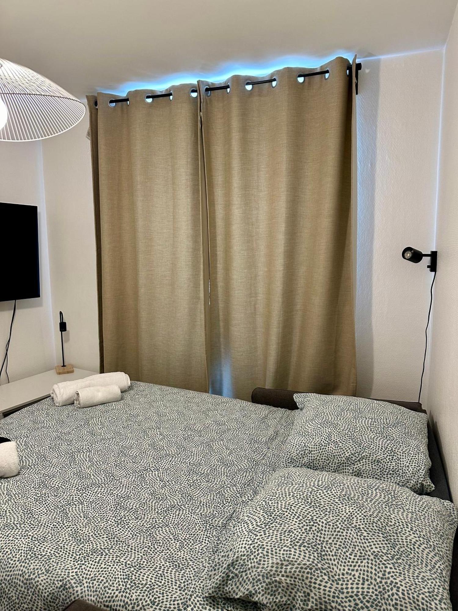 Apartmán Moderne Et Lumineux Asnières Exteriér fotografie