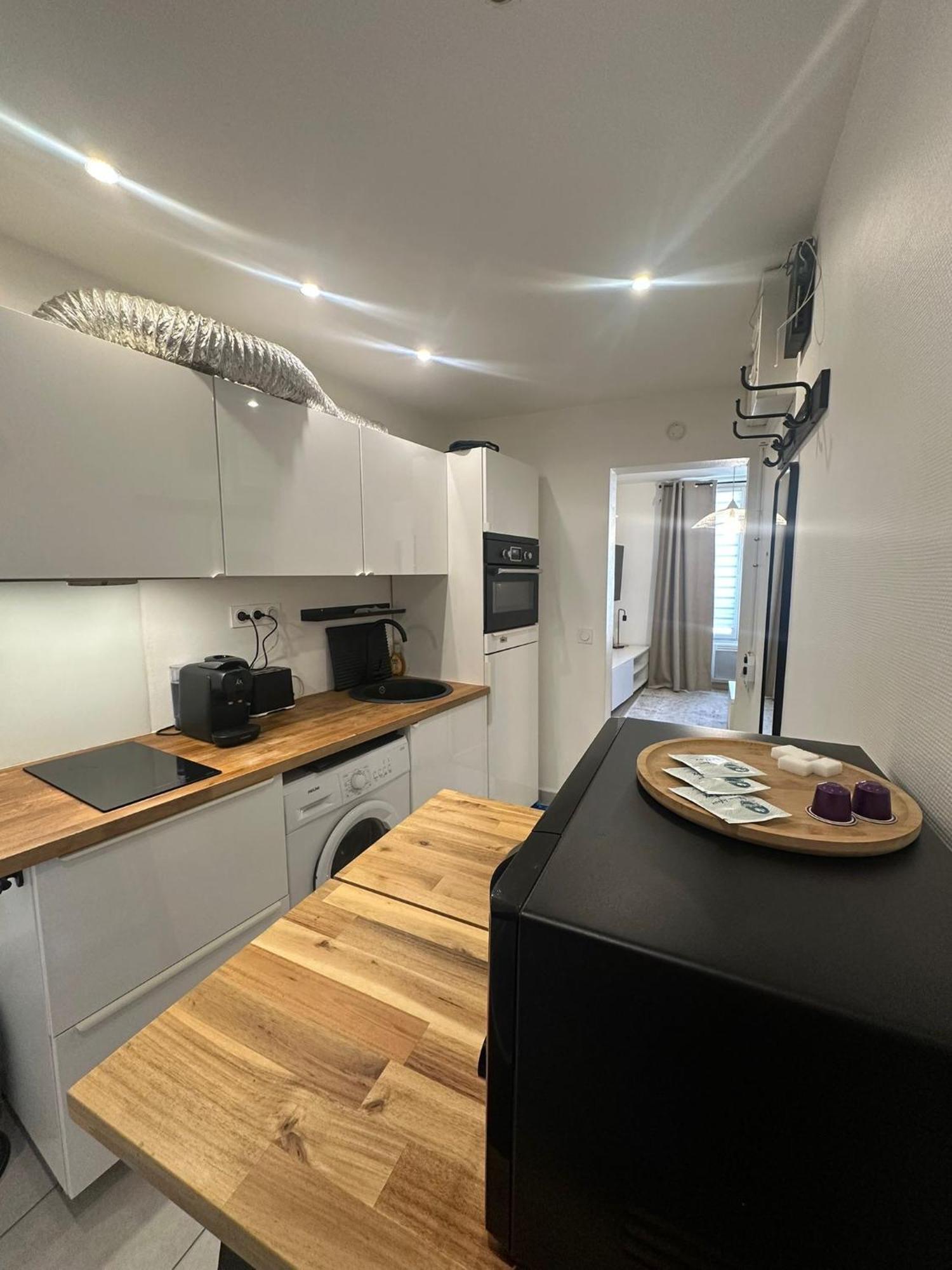Apartmán Moderne Et Lumineux Asnières Exteriér fotografie